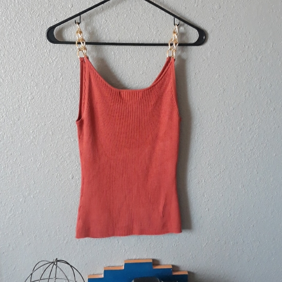 Tank - Picture 3 of 3